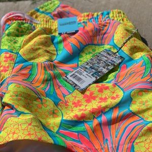 CHUBBIES “Hooligan” 5.5 inseam